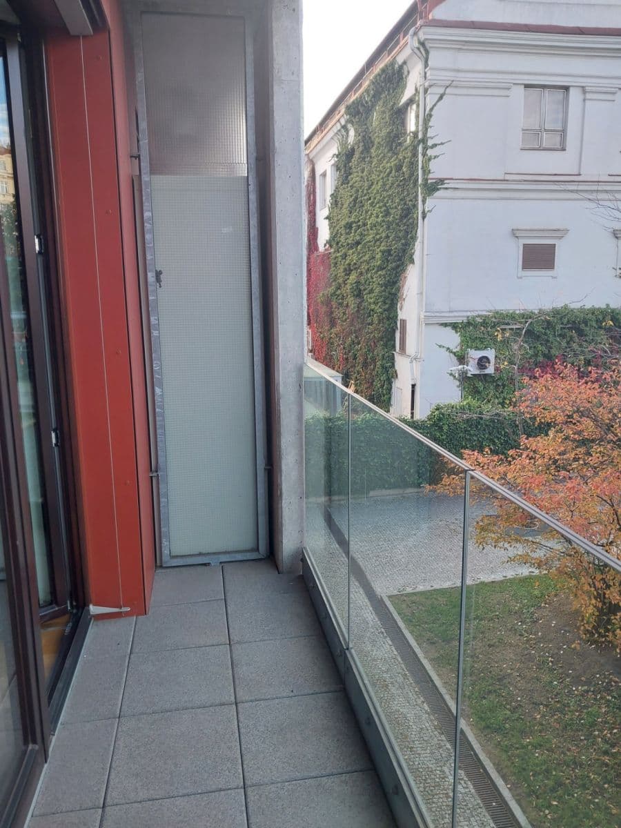 Studio flat to rent, 41 m², Korunní, Prague, Prague Studio flat to rent, 41 m², Korunní, Prague, Prague