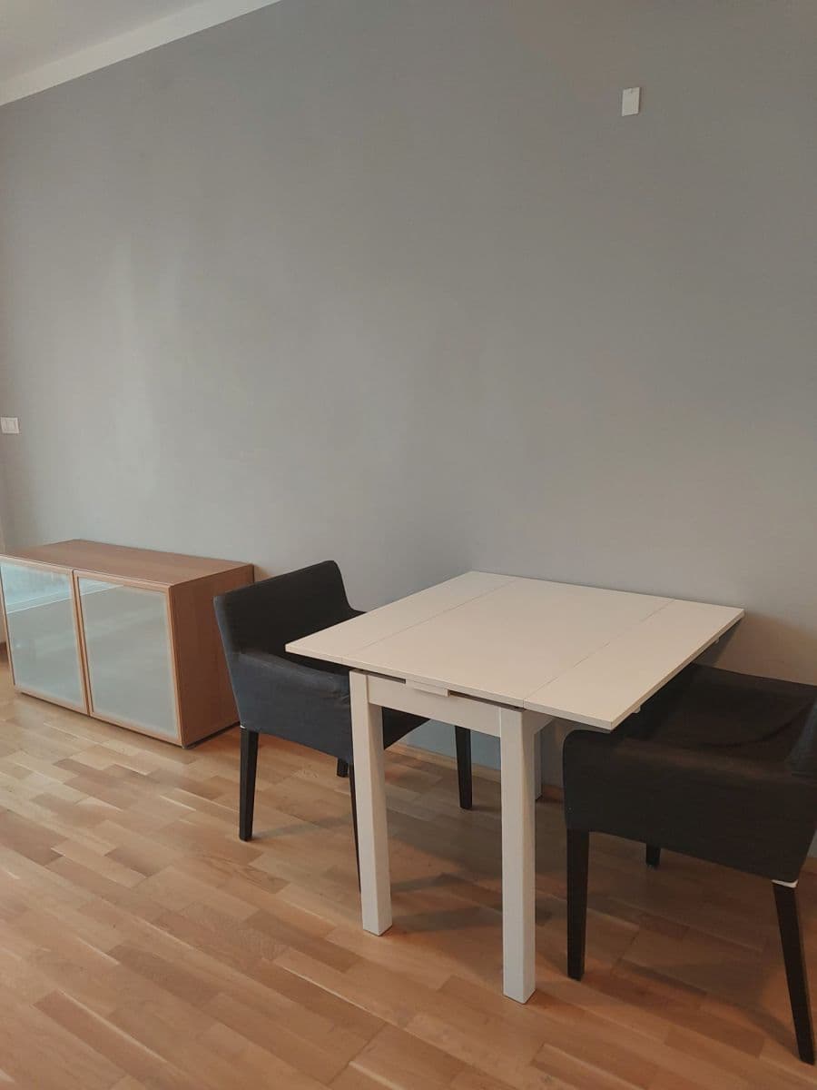 Studio flat to rent, 41 m², Korunní, Prague, Prague Studio flat to rent, 41 m², Korunní, Prague, Prague
