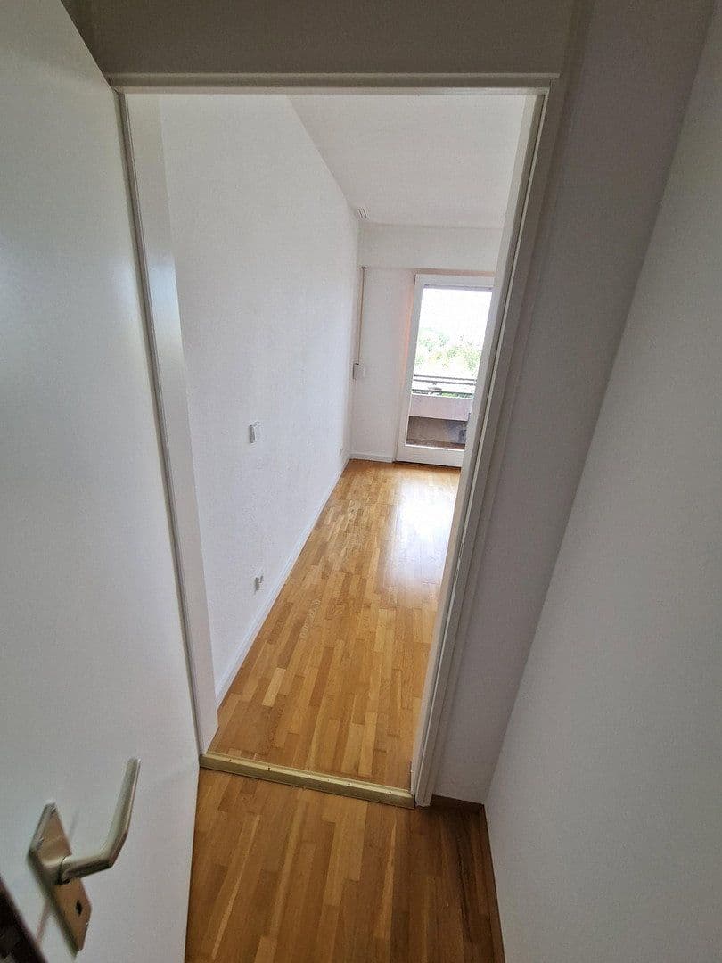 4 bedroom flat to rent, 78 m², Unterhaching, Bavaria 4 bedroom flat to rent, 78 m², Unterhaching, Bavaria
