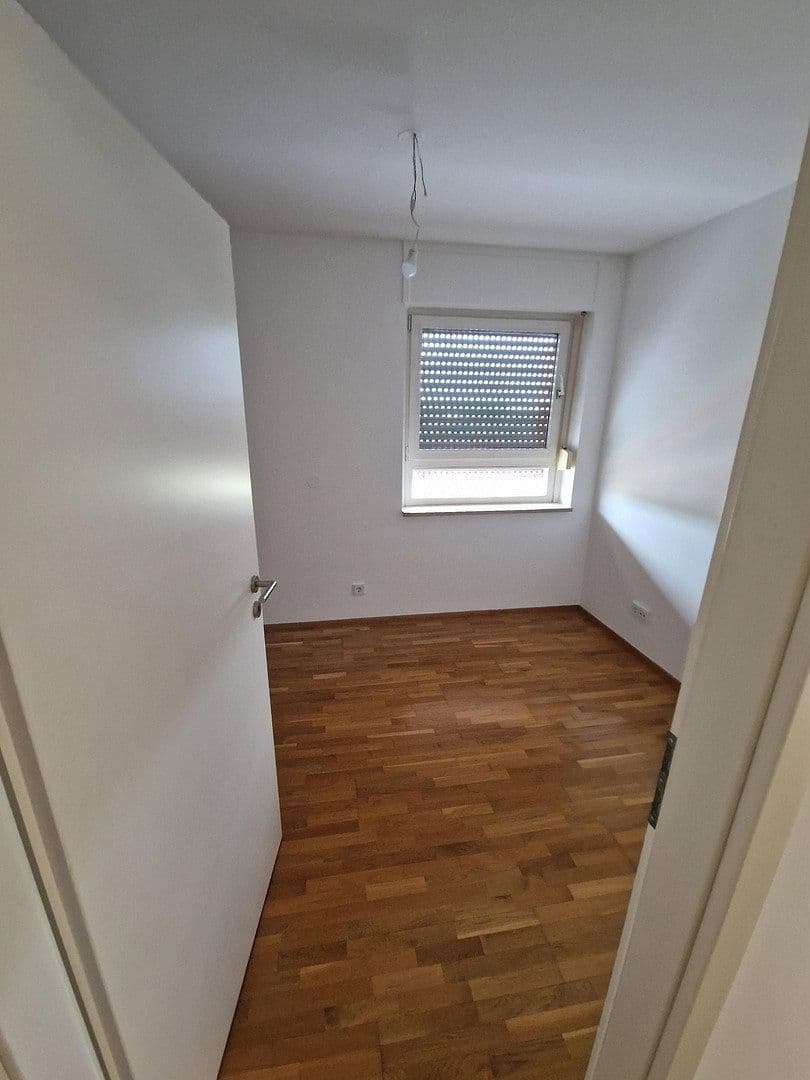 4 bedroom flat to rent, 78 m², Unterhaching, Bavaria 4 bedroom flat to rent, 78 m², Unterhaching, Bavaria
