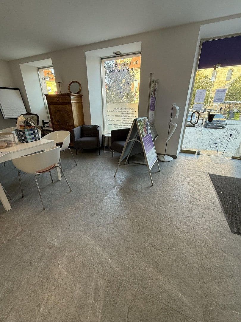 non-residential property to rent, 150 m², Marktplatz 18, Ellwangen (Jagst), Baden-Württemberg non-residential property to rent, 150 m², Marktplatz 18, Ellwangen (Jagst), Baden-Württemberg