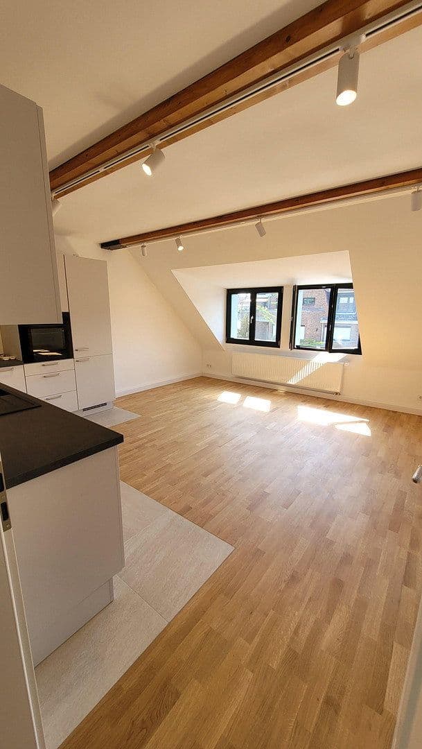3 bedroom flat to rent, 109 m², Düsseldorf, North Rhine-Westphalia 3 bedroom flat to rent, 109 m², Düsseldorf, North Rhine-Westphalia