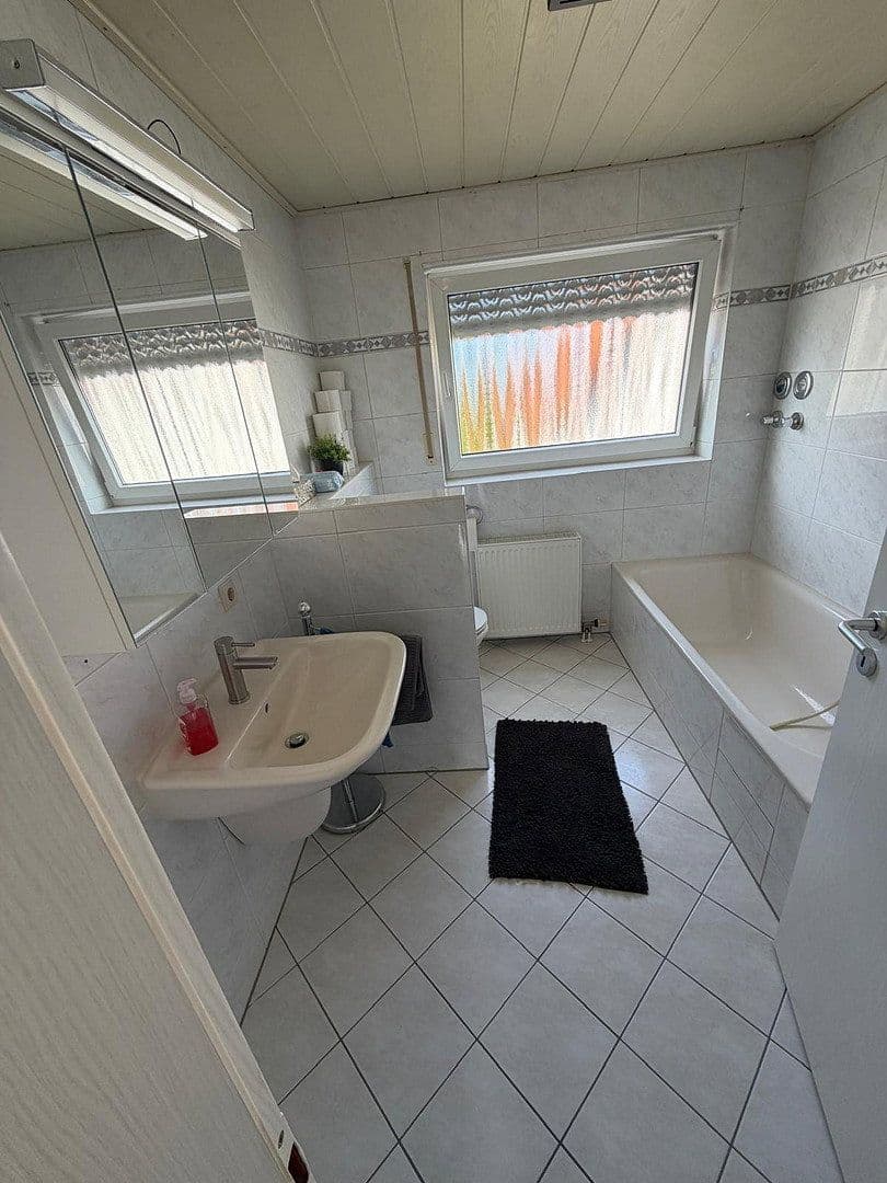 3 bedroom with open-plan kitchen flat to rent, 105 m², Brühl, Baden-Württemberg 3 bedroom with open-plan kitchen flat to rent, 105 m², Brühl, Baden-Württemberg