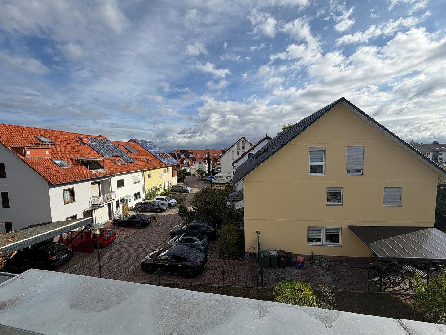 3 bedroom with open-plan kitchen flat to rent, 105 m², Brühl, Baden-Württemberg 3 bedroom with open-plan kitchen flat to rent, 105 m², Brühl, Baden-Württemberg