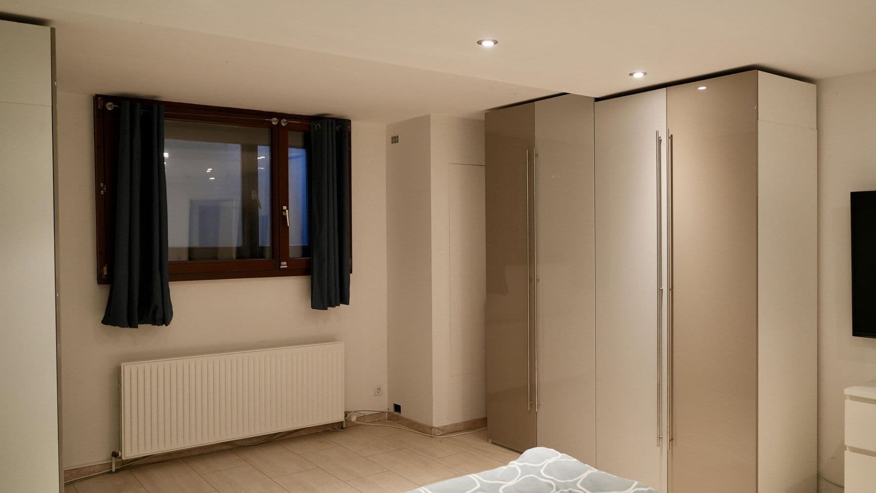 2 bedroom with open-plan kitchen flat to rent, 115 m², Wiesbaden, Hesse 2 bedroom with open-plan kitchen flat to rent, 115 m², Wiesbaden, Hesse