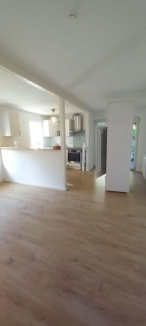 1 bedroom with open-plan kitchen flat to rent, 108 m², Grevenbroich, North Rhine-Westphalia 1 bedroom with open-plan kitchen flat to rent, 108 m², Grevenbroich, North Rhine-Westphalia