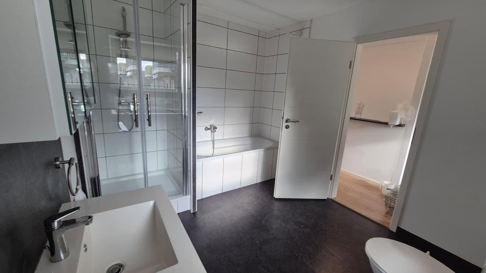 1 bedroom with open-plan kitchen flat to rent, 108 m², Grevenbroich, North Rhine-Westphalia 1 bedroom with open-plan kitchen flat to rent, 108 m², Grevenbroich, North Rhine-Westphalia