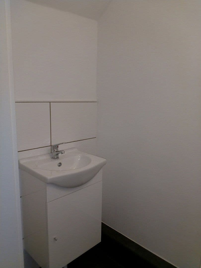1 bedroom with open-plan kitchen flat to rent, 108 m², Grevenbroich, North Rhine-Westphalia 1 bedroom with open-plan kitchen flat to rent, 108 m², Grevenbroich, North Rhine-Westphalia