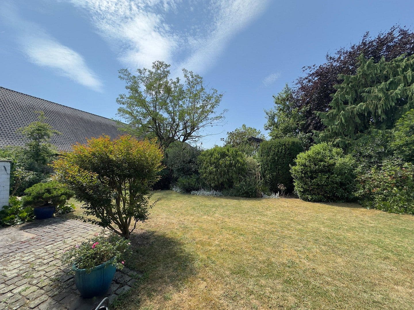 house to rent, 210 m², Wesseling, North Rhine-Westphalia house to rent, 210 m², Wesseling, North Rhine-Westphalia