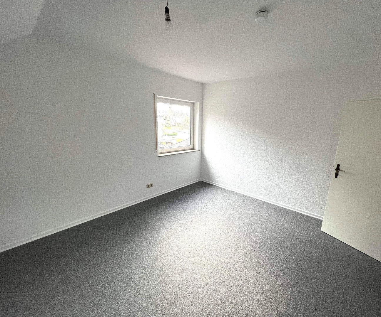 4 bedroom flat to rent, 100 m², Heilberscheid, Rhineland-Palatinate 4 bedroom flat to rent, 100 m², Heilberscheid, Rhineland-Palatinate