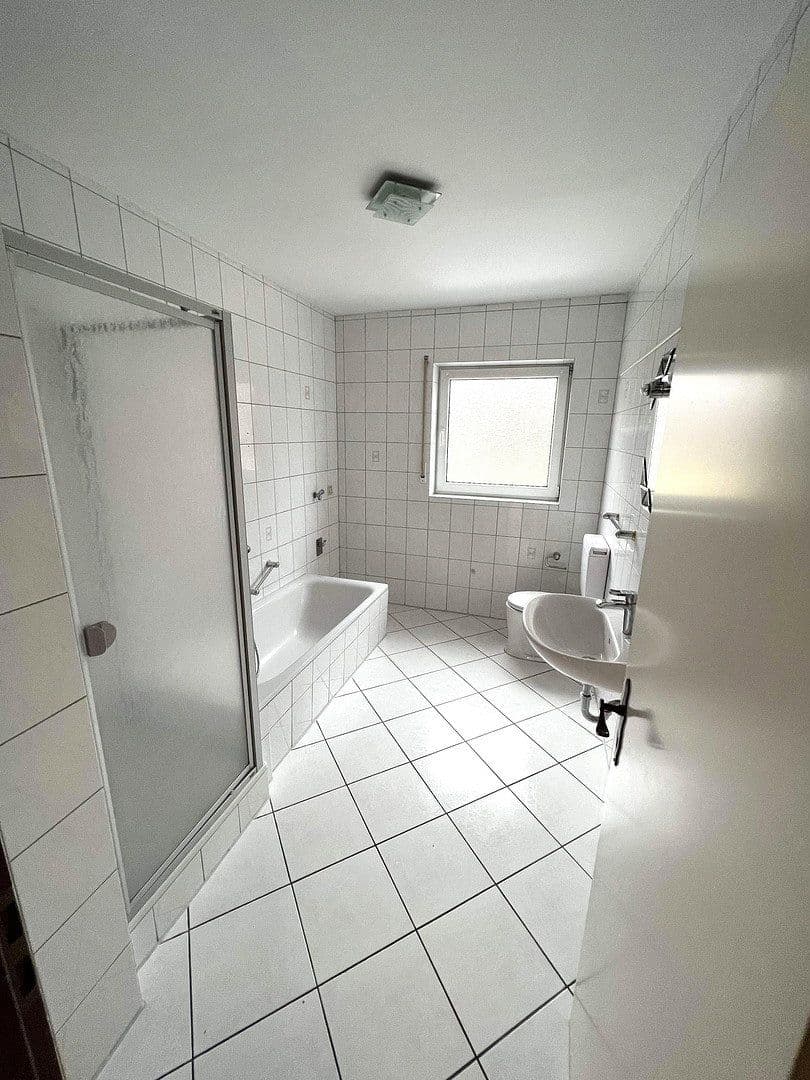 4 bedroom flat to rent, 100 m², Heilberscheid, Rhineland-Palatinate 4 bedroom flat to rent, 100 m², Heilberscheid, Rhineland-Palatinate