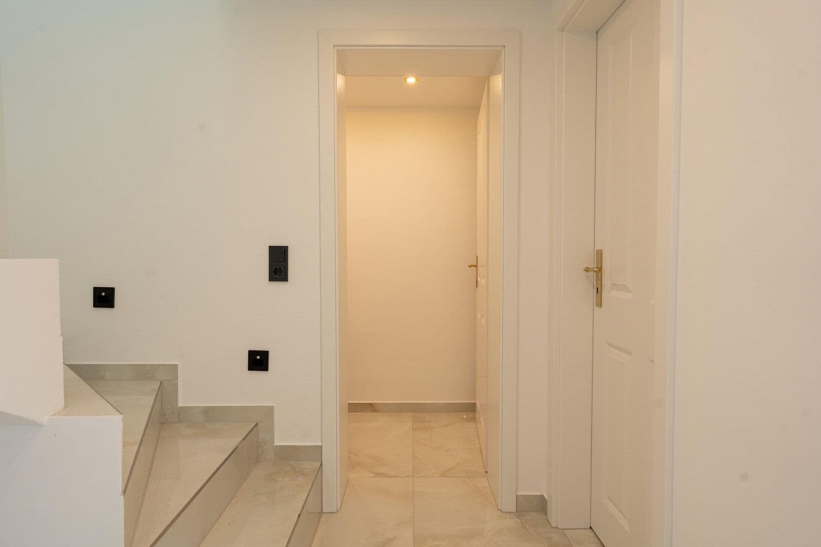 4 bedroom flat for sale, 100 m², Hamburg, Hamburg 4 bedroom flat for sale, 100 m², Hamburg, Hamburg