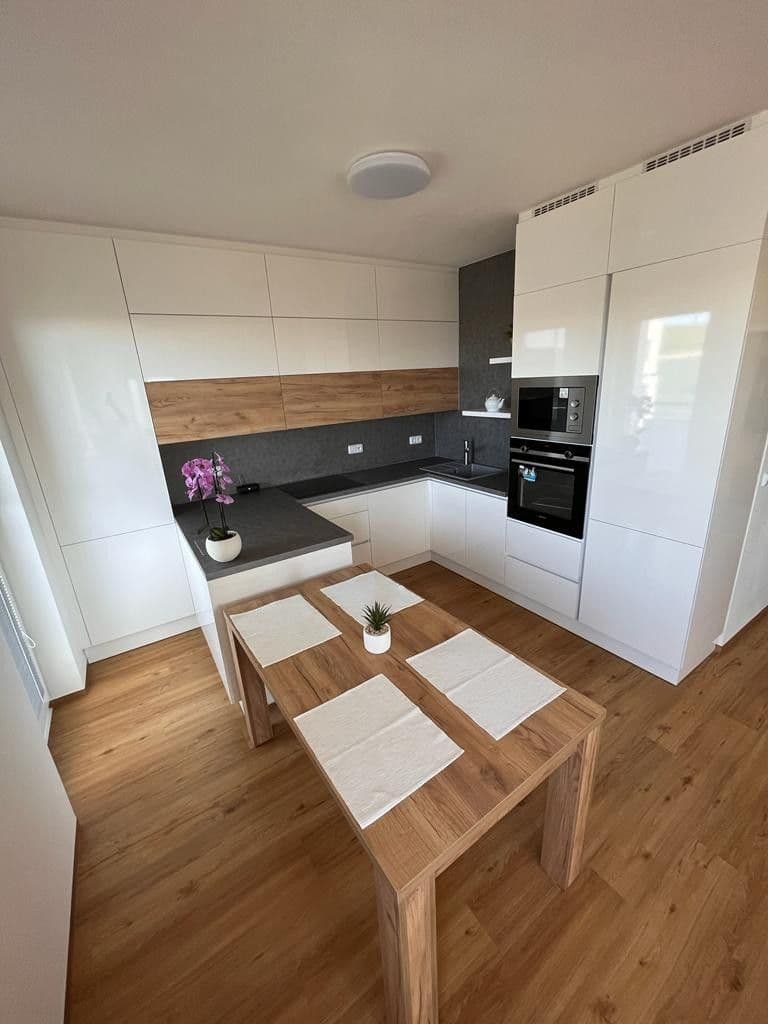 2 bedroom with open-plan kitchen flat to rent, 67 m², Komenského, Fryšták, Zlínský Region 2 bedroom with open-plan kitchen flat to rent, 67 m², Komenského, Fryšták, Zlínský Region