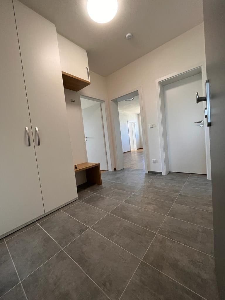 2 bedroom with open-plan kitchen flat to rent, 67 m², Komenského, Fryšták, Zlínský Region 2 bedroom with open-plan kitchen flat to rent, 67 m², Komenského, Fryšták, Zlínský Region