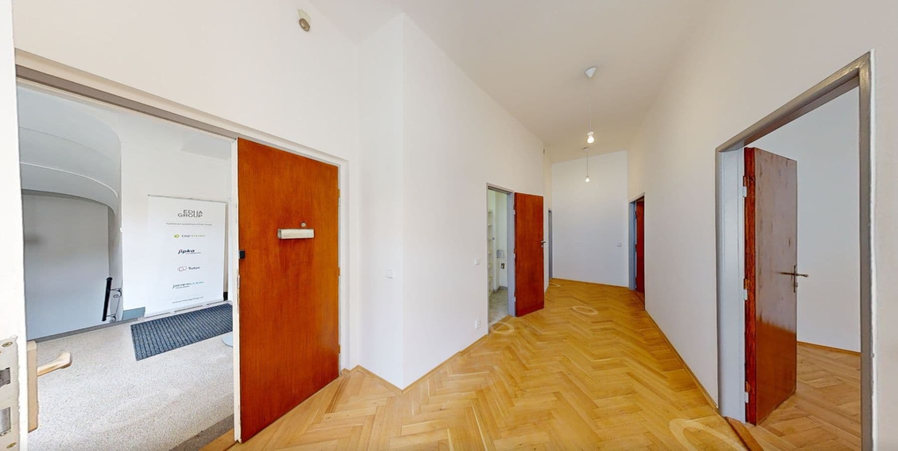 4 bedroom with open-plan kitchen flat to rent, 155 m², Národní, Prague, Prague 4 bedroom with open-plan kitchen flat to rent, 155 m², Národní, Prague, Prague