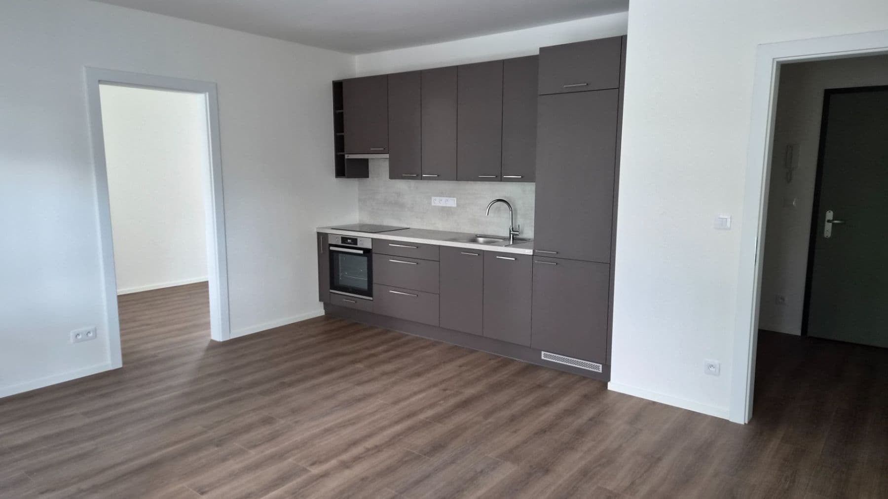 1 bedroom with open-plan kitchen flat to rent, 47 m², Arnošta Valenty, Prague, Prague 1 bedroom with open-plan kitchen flat to rent, 47 m², Arnošta Valenty, Prague, Prague