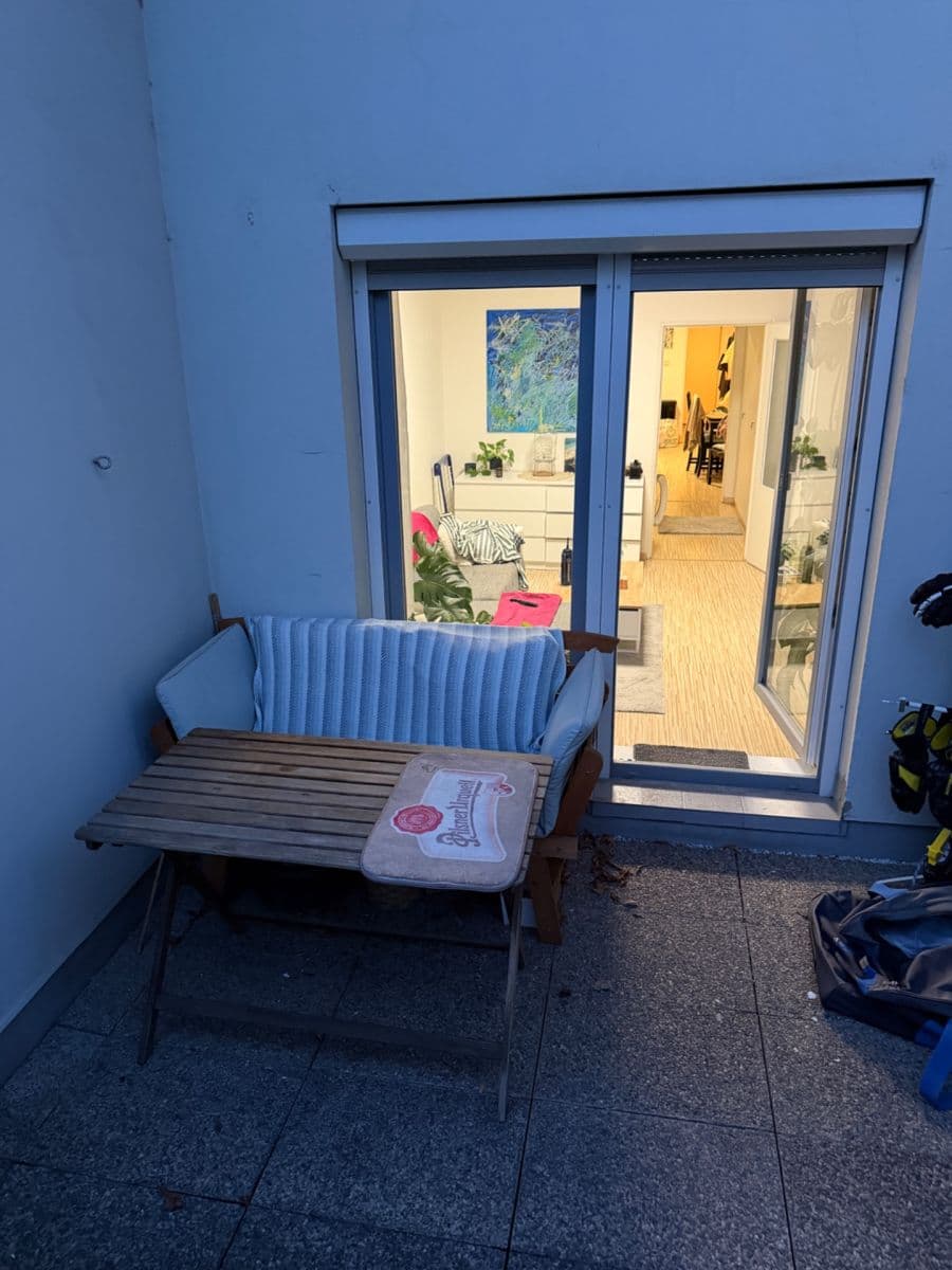 2 bedroom with open-plan kitchen flat to rent, 109 m², Jeremenkova, Prague, Prague 2 bedroom with open-plan kitchen flat to rent, 109 m², Jeremenkova, Prague, Prague