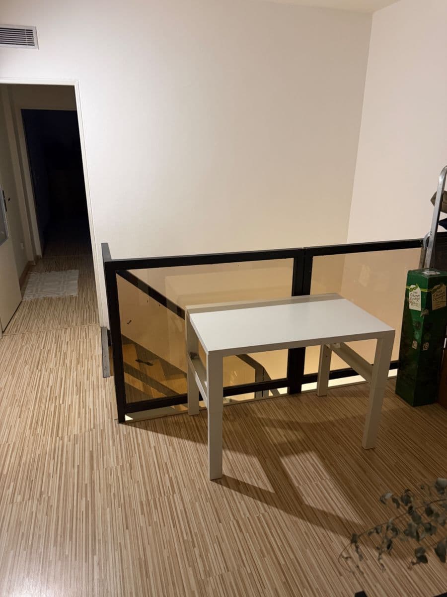 2 bedroom with open-plan kitchen flat to rent, 109 m², Jeremenkova, Prague, Prague 2 bedroom with open-plan kitchen flat to rent, 109 m², Jeremenkova, Prague, Prague