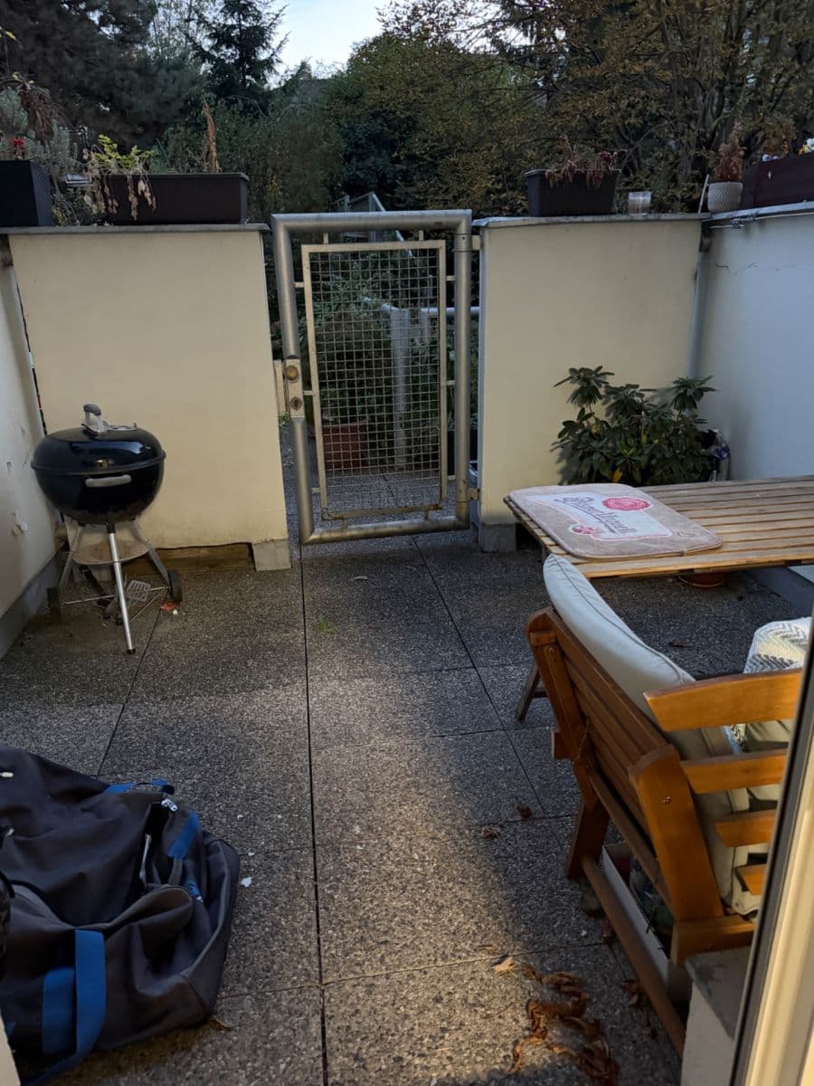 2 bedroom with open-plan kitchen flat to rent, 109 m², Jeremenkova, Prague, Prague 2 bedroom with open-plan kitchen flat to rent, 109 m², Jeremenkova, Prague, Prague