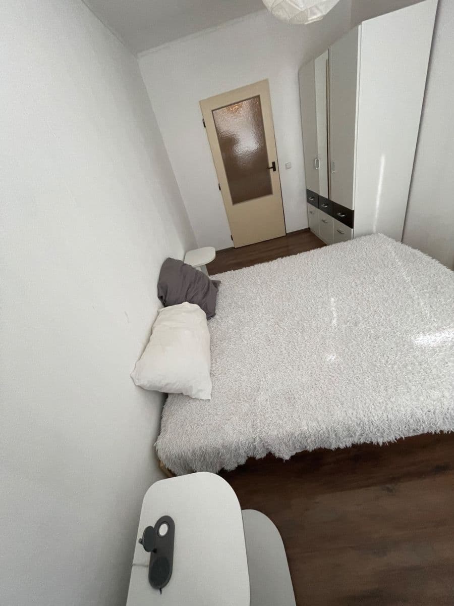 1 bedroom with open-plan kitchen flat to rent, 60 m², Ke Kamínce, Prague, Prague 1 bedroom with open-plan kitchen flat to rent, 60 m², Ke Kamínce, Prague, Prague