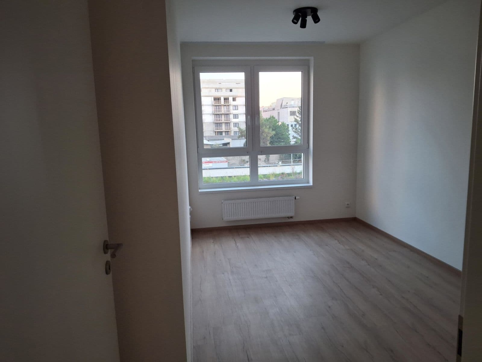 1 bedroom with open-plan kitchen flat to rent, 43 m², Pod Harfou, Prague, Prague 1 bedroom with open-plan kitchen flat to rent, 43 m², Pod Harfou, Prague, Prague