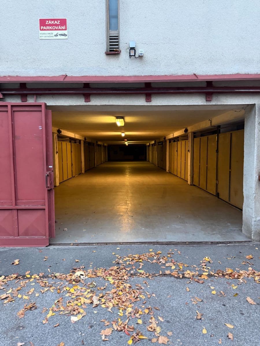 garage to rent, 18 m², Na Okraji, Prague, Prague garage to rent, 18 m², Na Okraji, Prague, Prague
