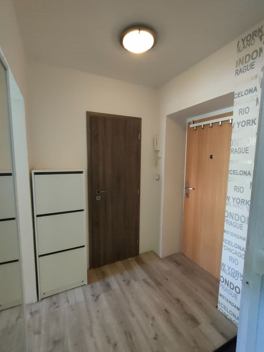 1 bedroom flat to rent, 30 m², J. A. Komenského, Stochov, Středočeský Region 1 bedroom flat to rent, 30 m², J. A. Komenského, Stochov, Středočeský Region