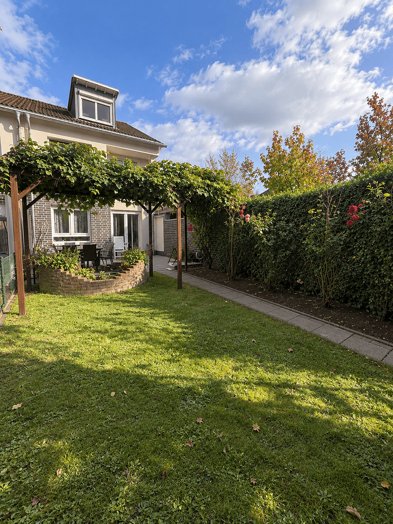 house for sale, 107 m², Neuss, North Rhine-Westphalia house for sale, 107 m², Neuss, North Rhine-Westphalia
