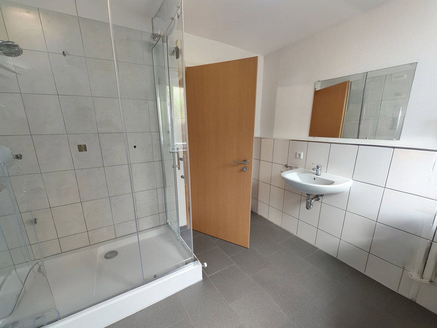 house for sale, 322 m², Singen (Hohentwiel), Baden-Württemberg house for sale, 322 m², Singen (Hohentwiel), Baden-Württemberg