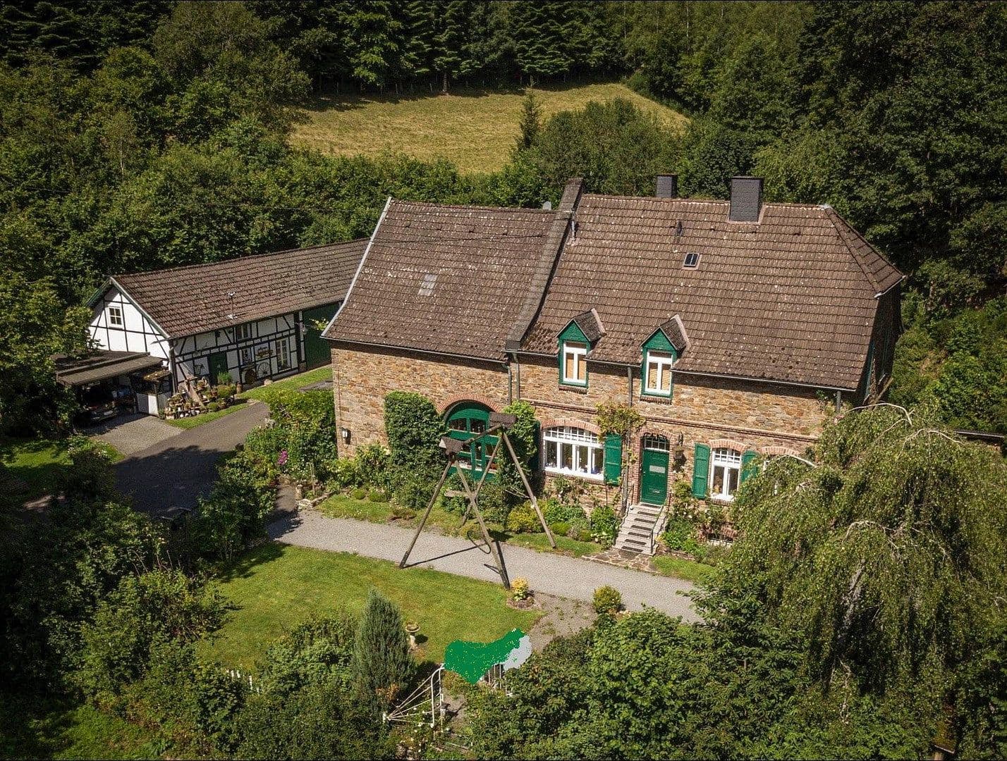 house for sale, 220 m², Hellenthal, North Rhine-Westphalia house for sale, 220 m², Hellenthal, North Rhine-Westphalia