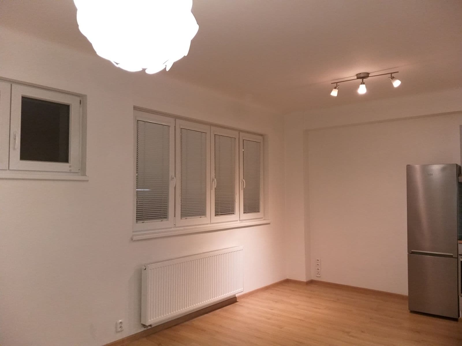 1 bedroom with open-plan kitchen flat to rent, 42 m², Osadní, Prague, Prague 1 bedroom with open-plan kitchen flat to rent, 42 m², Osadní, Prague, Prague