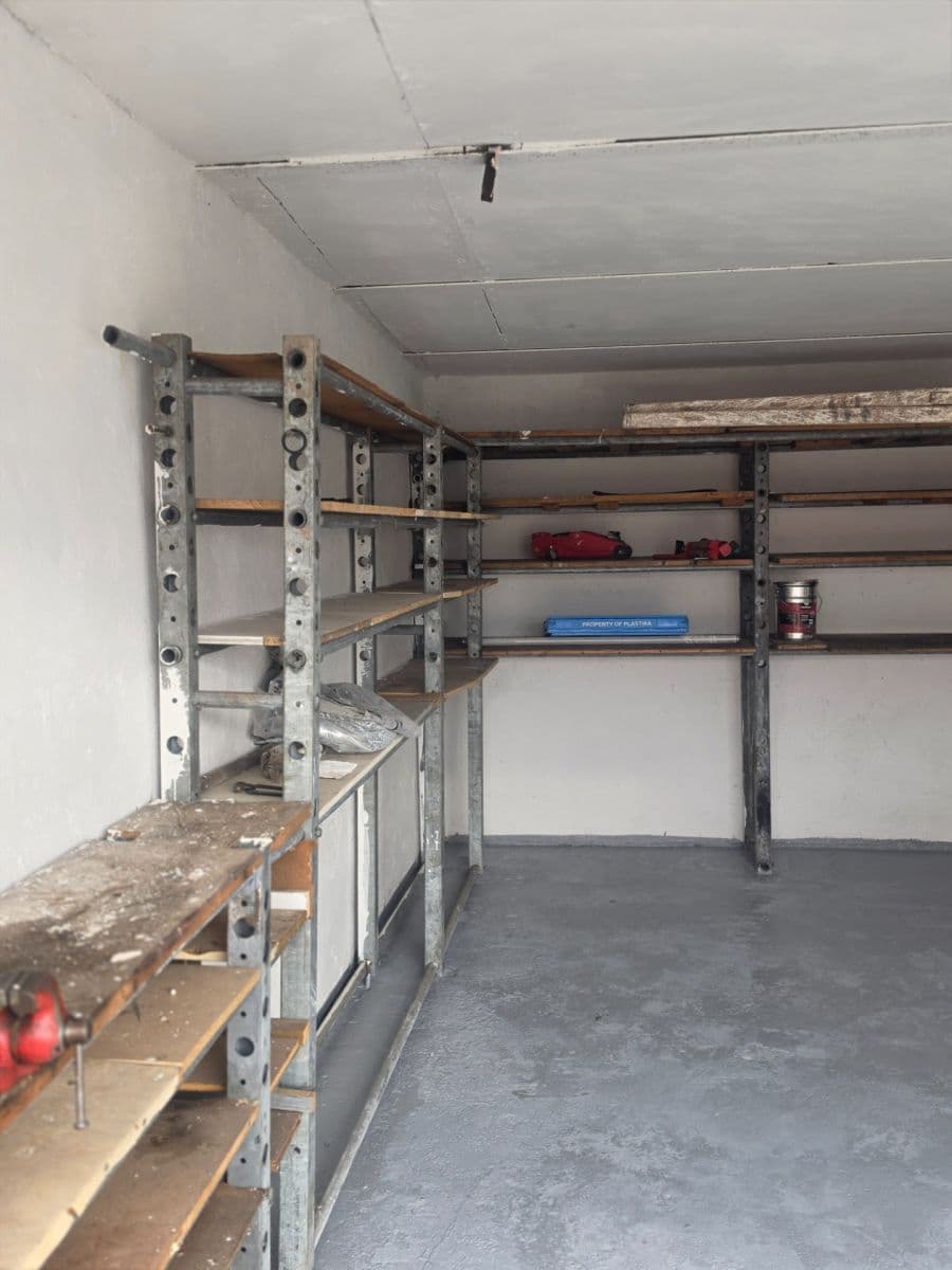 garage to rent, 20 m², Smiřice, Královéhradecký Region garage to rent, 20 m², Smiřice, Královéhradecký Region