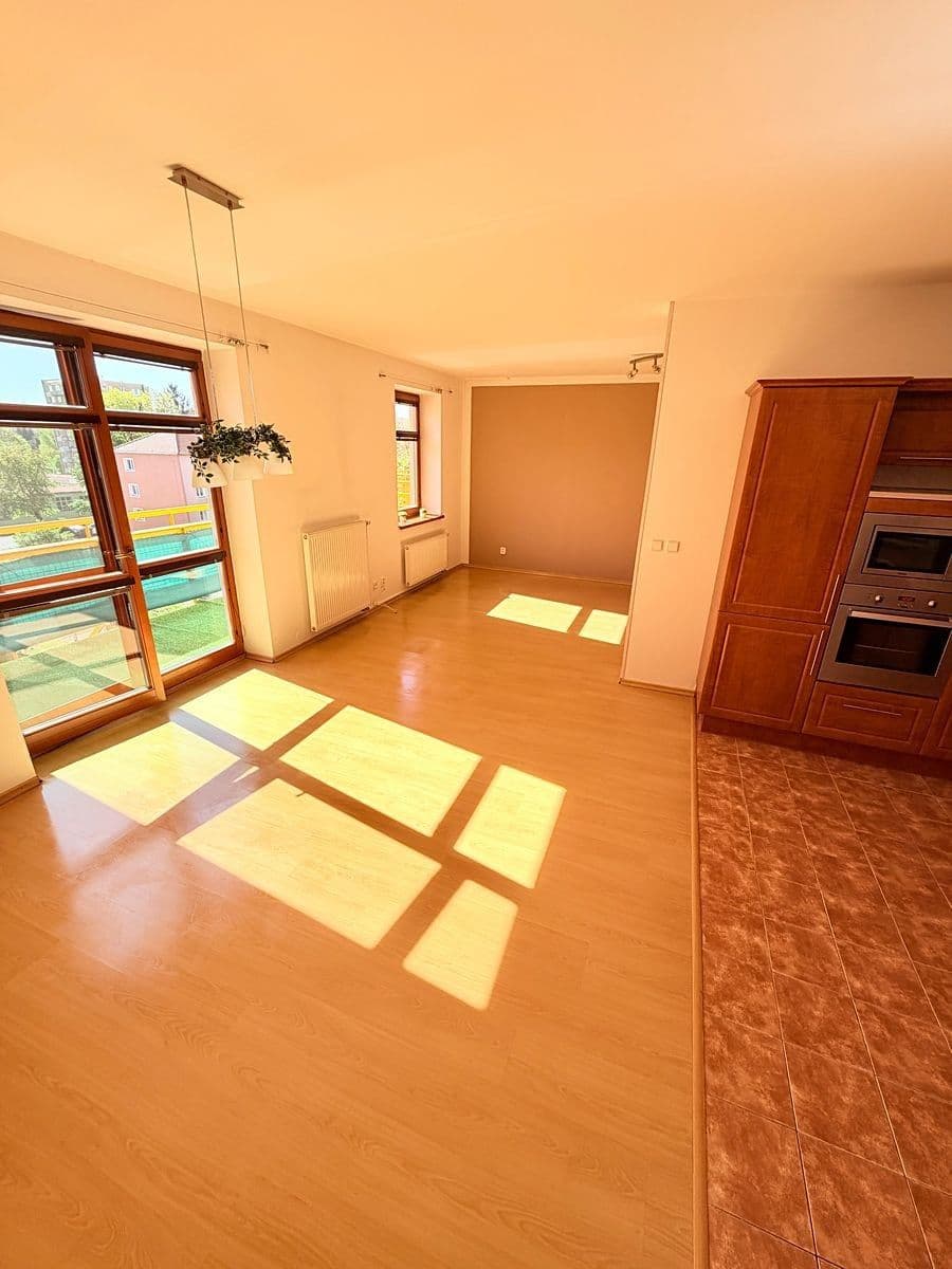 4 bedroom flat for sale, 122 m², U Trojice, České Budějovice, Jihočeský Region 4 bedroom flat for sale, 122 m², U Trojice, České Budějovice, Jihočeský Region