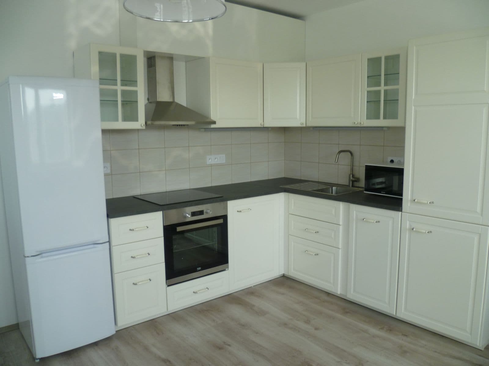 1 bedroom with open-plan kitchen flat to rent, 52 m², Velký Osek, Středočeský Region 1 bedroom with open-plan kitchen flat to rent, 52 m², Velký Osek, Středočeský Region