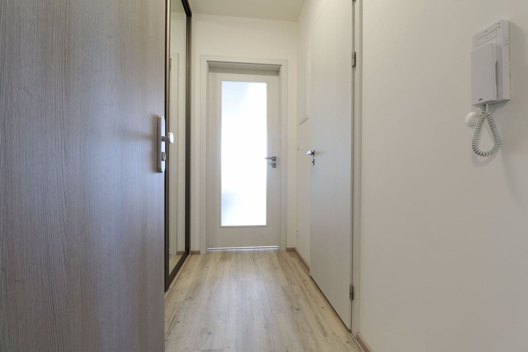 Studio flat to rent, 34 m², Výstavní, Prague, Prague Studio flat to rent, 34 m², Výstavní, Prague, Prague