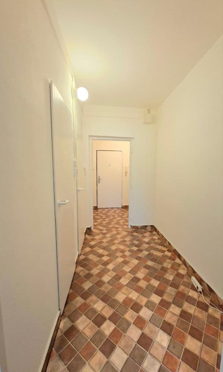 Studio flat to rent, 27 m², Počernická, Prague, Prague Studio flat to rent, 27 m², Počernická, Prague, Prague