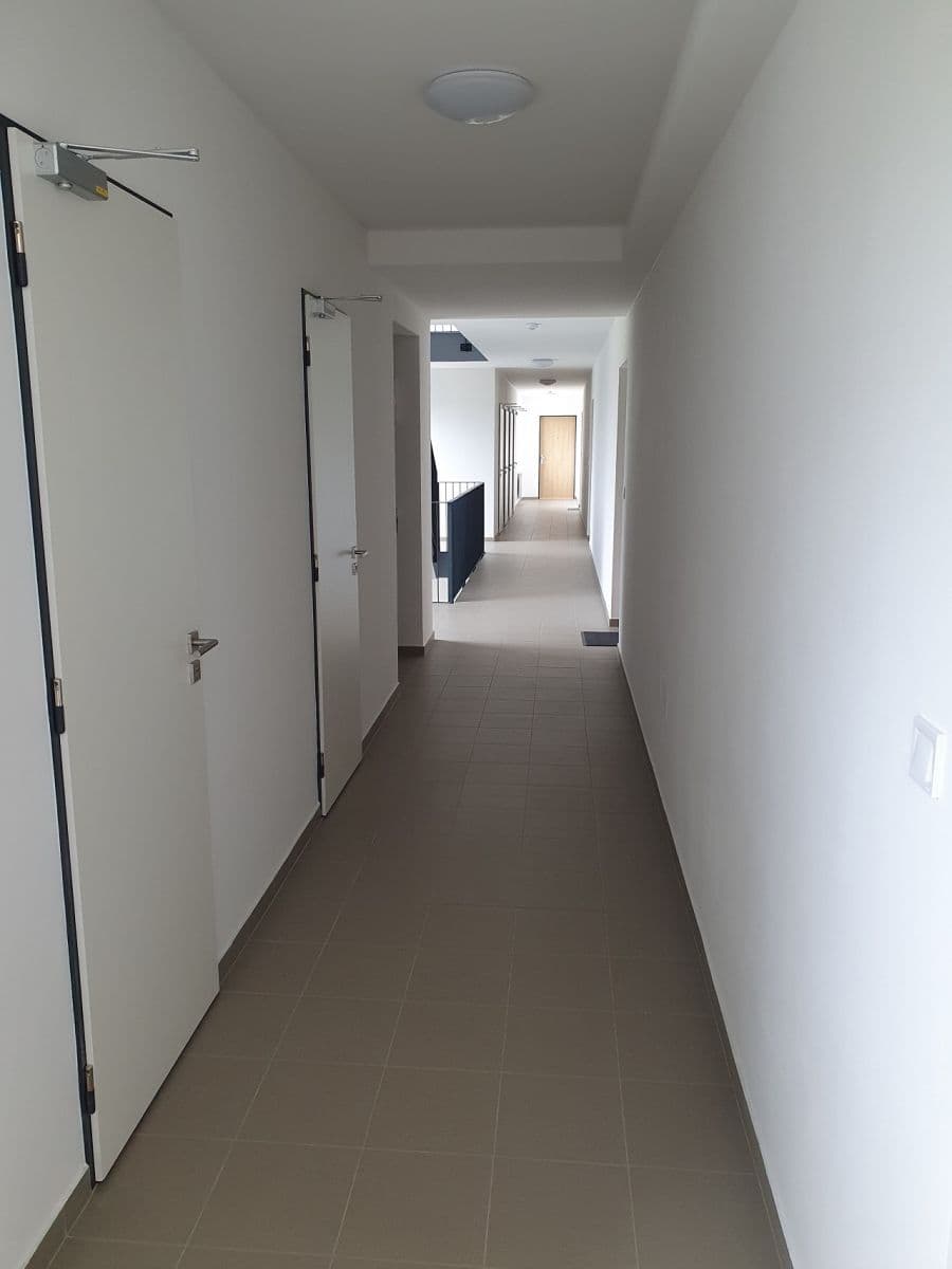 1 bedroom with open-plan kitchen flat to rent, 59 m², U Parketárny, Unhošť, Středočeský Region 1 bedroom with open-plan kitchen flat to rent, 59 m², U Parketárny, Unhošť, Středočeský Region