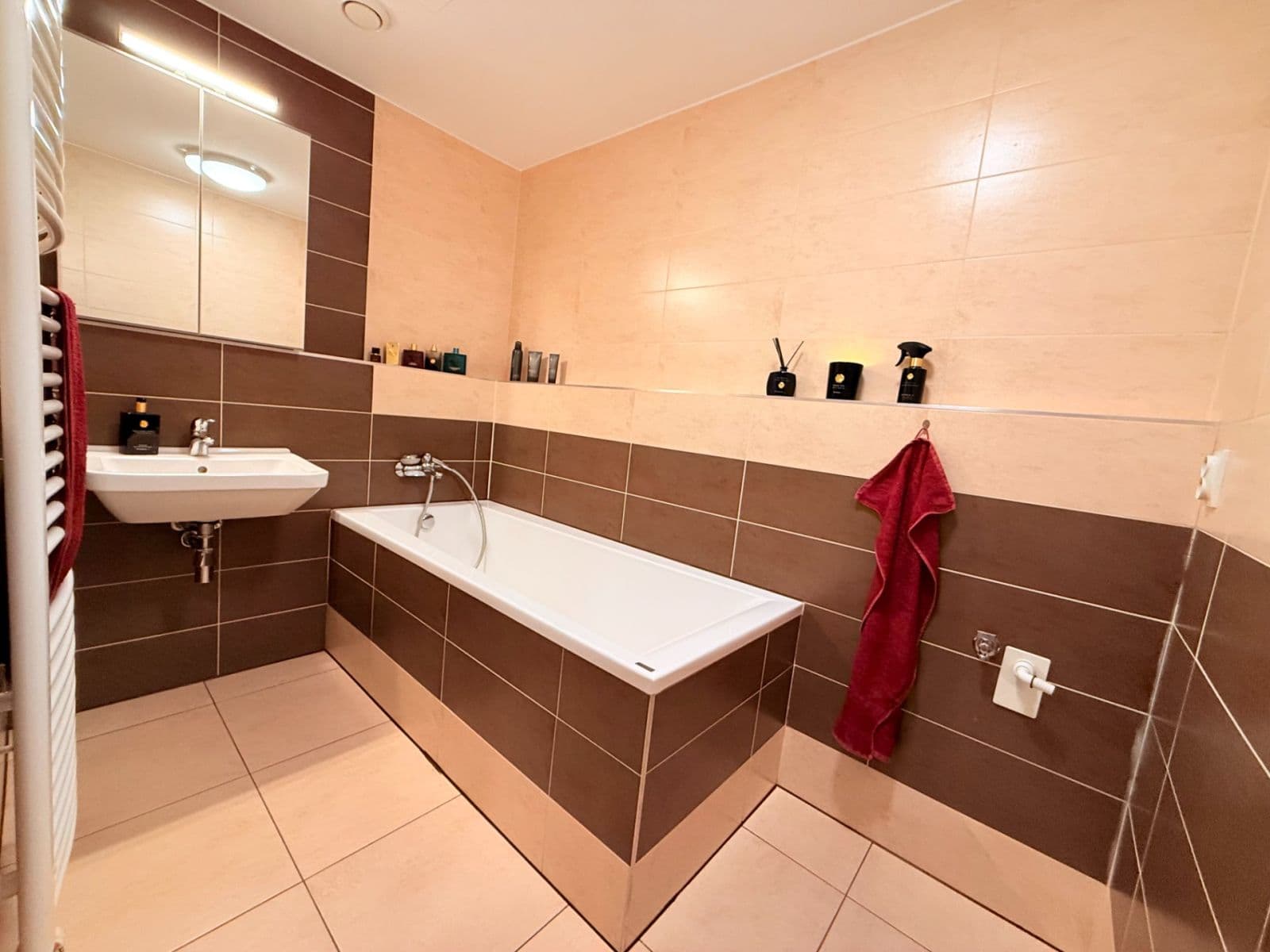 2 bedroom with open-plan kitchen flat for sale, 73 m², Komenského, Vrchlabí, Královéhradecký Region 2 bedroom with open-plan kitchen flat for sale, 73 m², Komenského, Vrchlabí, Královéhradecký Region