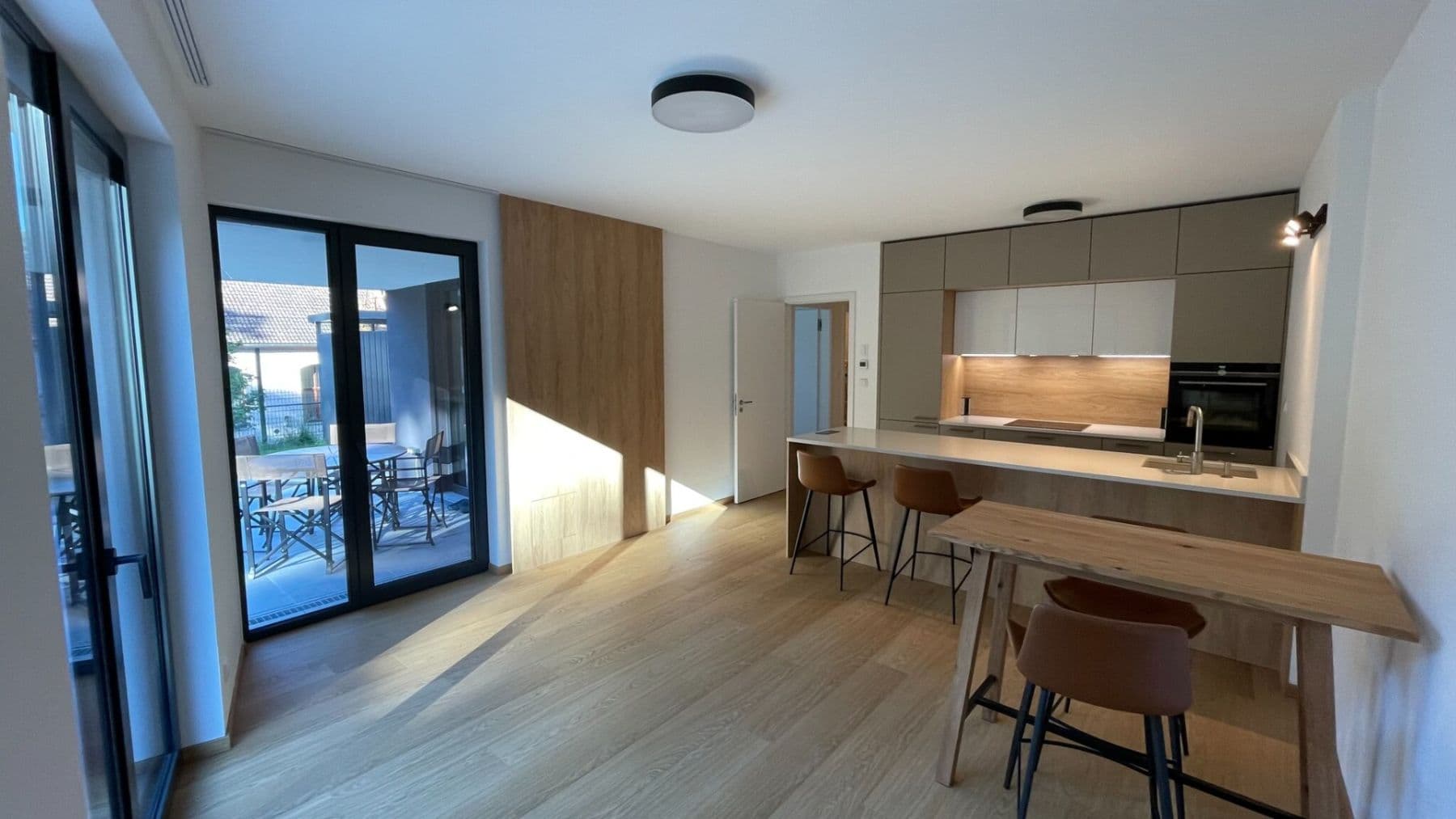 1 bedroom with open-plan kitchen flat to rent, 58 m², U Sluncové, Prague, Prague 1 bedroom with open-plan kitchen flat to rent, 58 m², U Sluncové, Prague, Prague