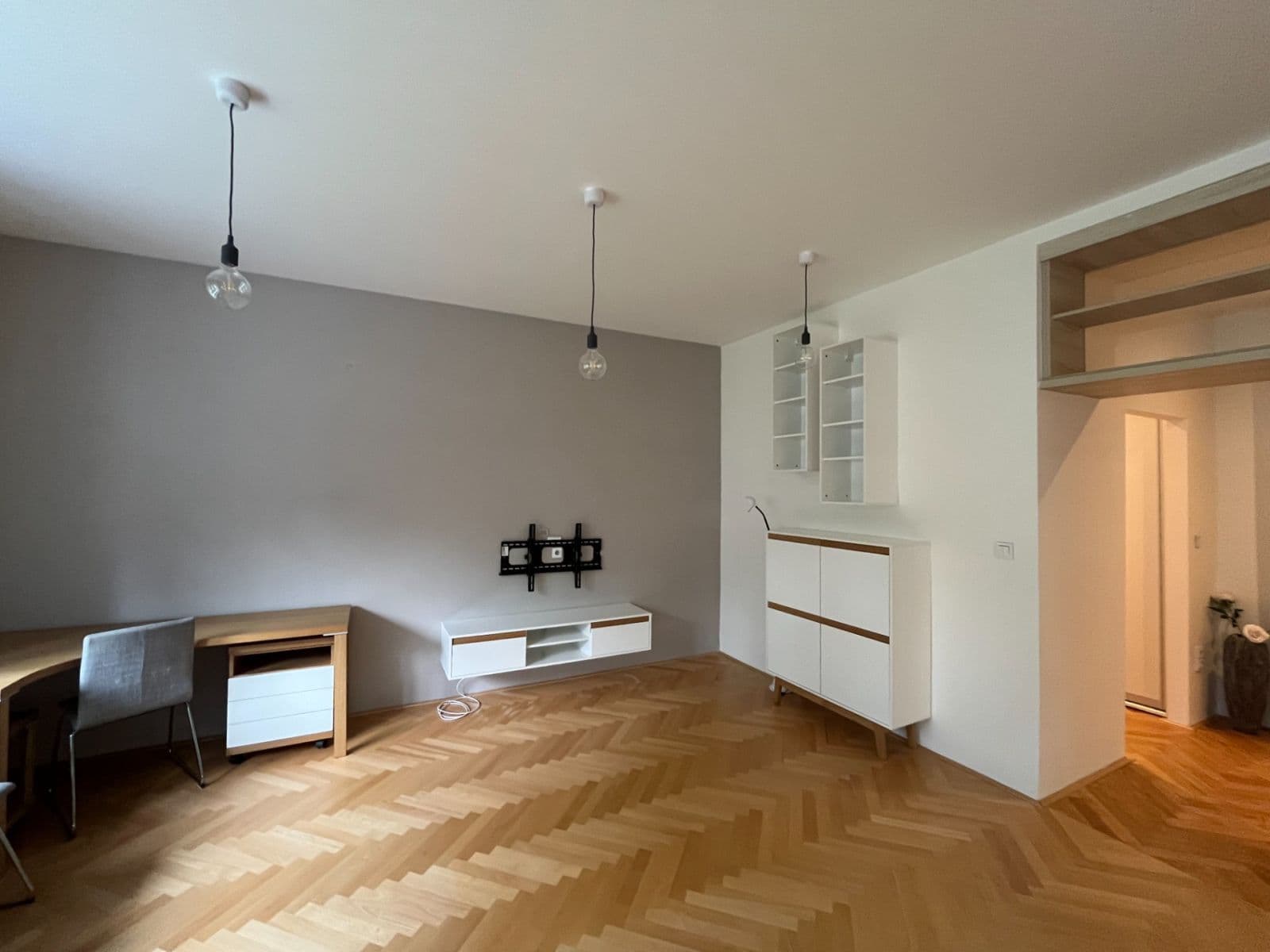 1 bedroom with open-plan kitchen flat to rent, 65 m², Kolátorova, Prague, Prague 1 bedroom with open-plan kitchen flat to rent, 65 m², Kolátorova, Prague, Prague