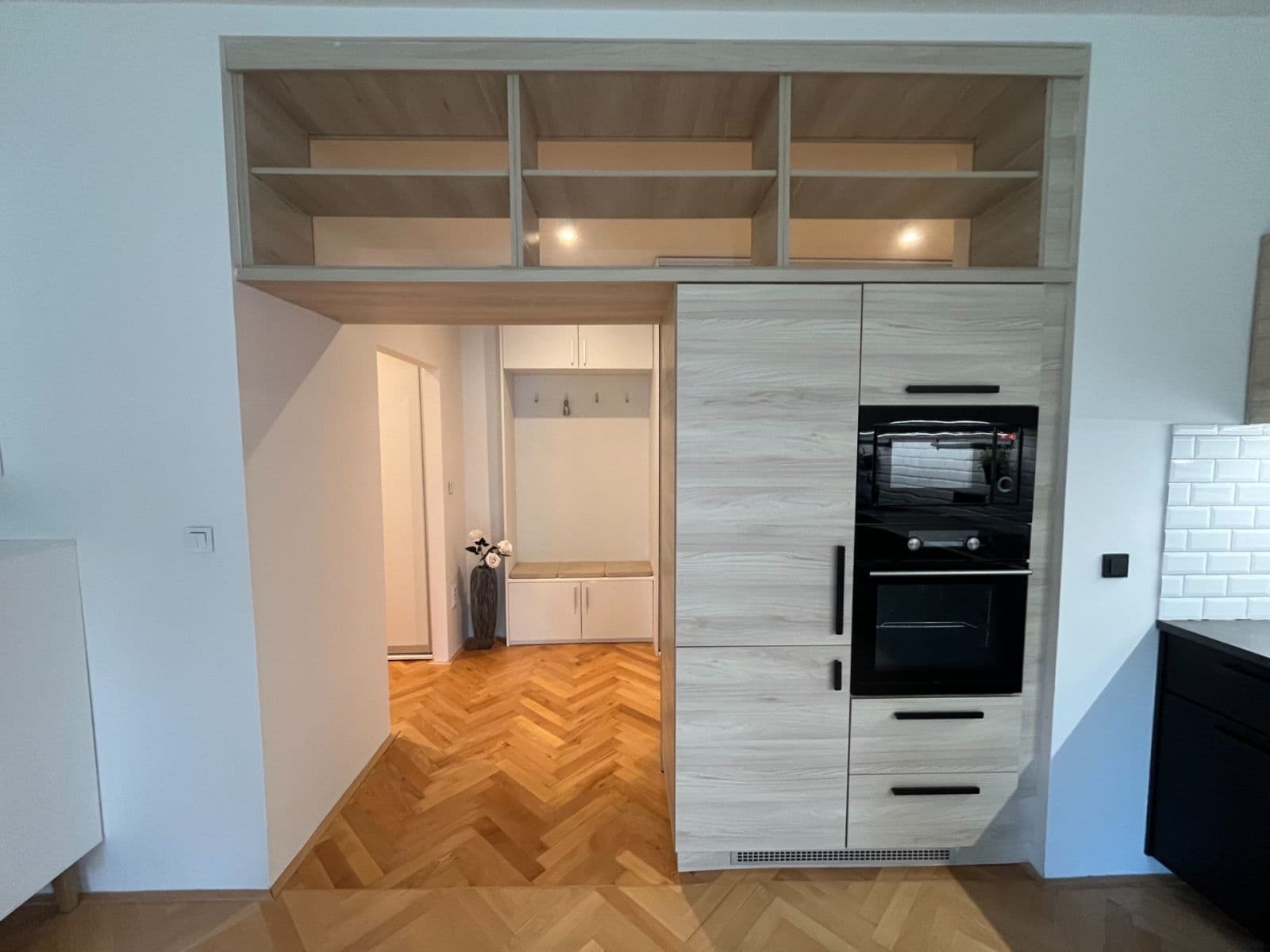1 bedroom with open-plan kitchen flat to rent, 65 m², Kolátorova, Prague, Prague 1 bedroom with open-plan kitchen flat to rent, 65 m², Kolátorova, Prague, Prague