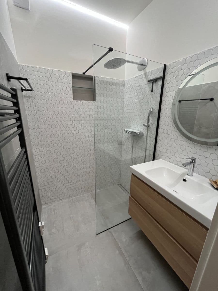 1 bedroom with open-plan kitchen flat to rent, 65 m², Kolátorova, Prague, Prague 1 bedroom with open-plan kitchen flat to rent, 65 m², Kolátorova, Prague, Prague