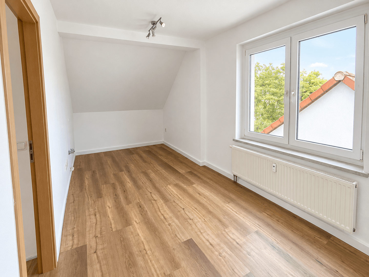 2 bedroom with open-plan kitchen flat to rent, 70 m², Langenbernsdorf, Saxony 2 bedroom with open-plan kitchen flat to rent, 70 m², Langenbernsdorf, Saxony