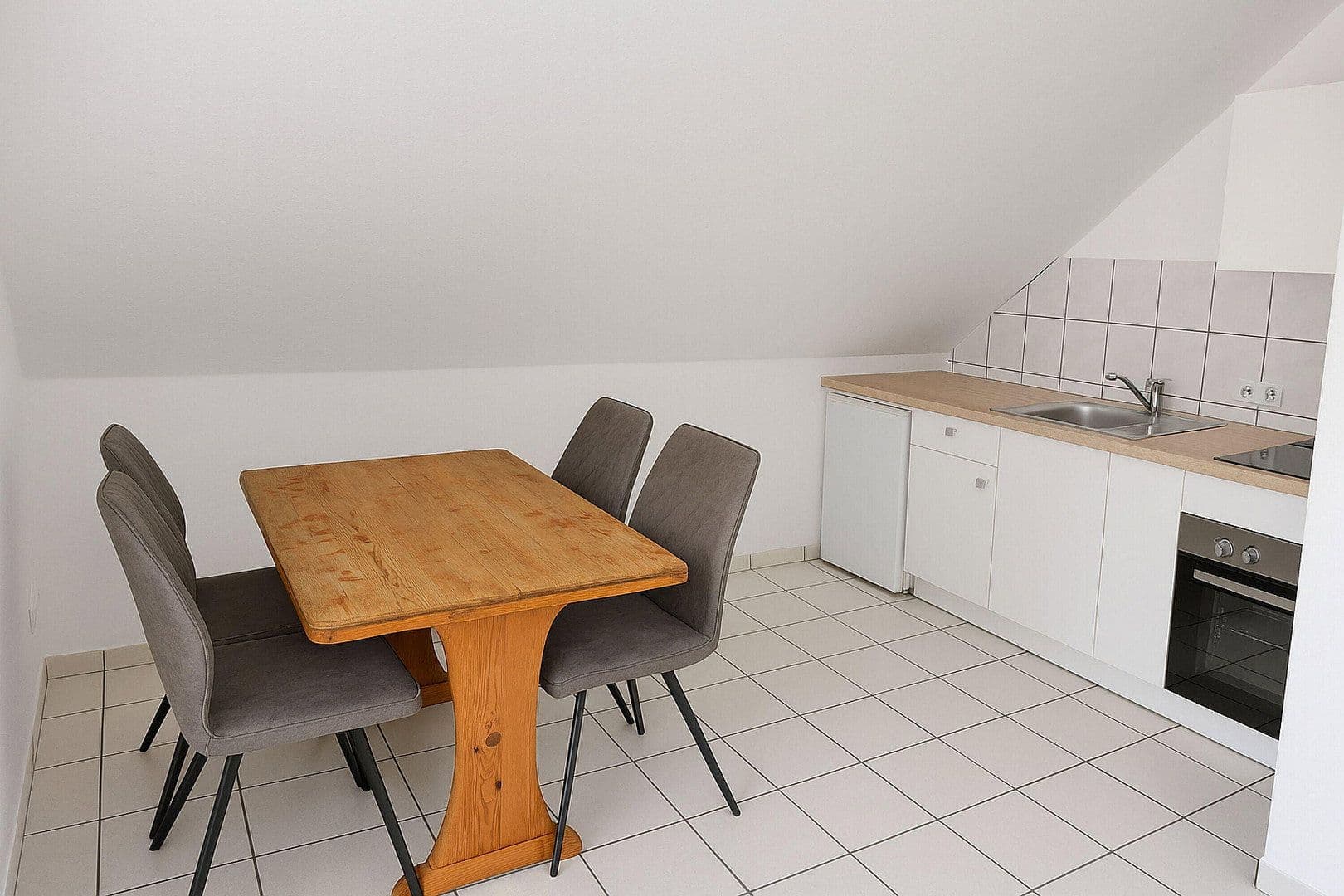 3 bedroom flat to rent, 100 m², Brundelstraße 20, Bochum, North Rhine-Westphalia 3 bedroom flat to rent, 100 m², Brundelstraße 20, Bochum, North Rhine-Westphalia