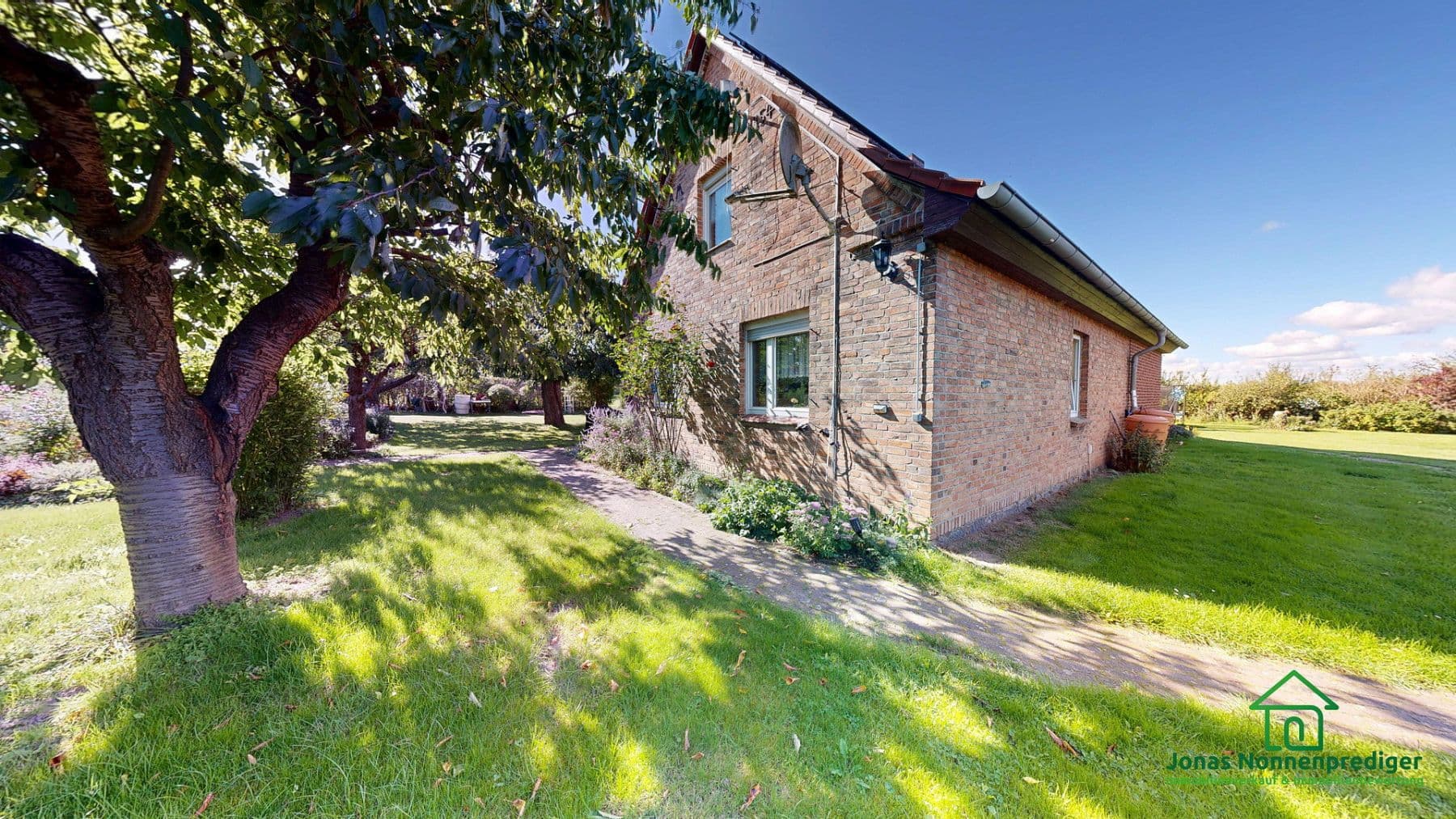 house for sale, 185 m², Bahnhofsweg 8, Alt Sührkow, Mecklenburg-Vorpommern house for sale, 185 m², Bahnhofsweg 8, Alt Sührkow, Mecklenburg-Vorpommern
