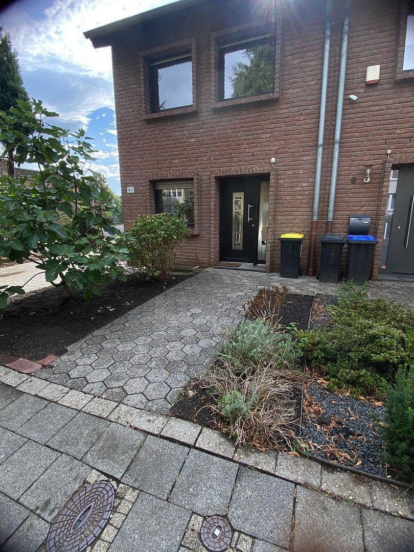 house for sale, 130 m², Welfenstraße 8a, Mönchengladbach, North Rhine-Westphalia house for sale, 130 m², Welfenstraße 8a, Mönchengladbach, North Rhine-Westphalia