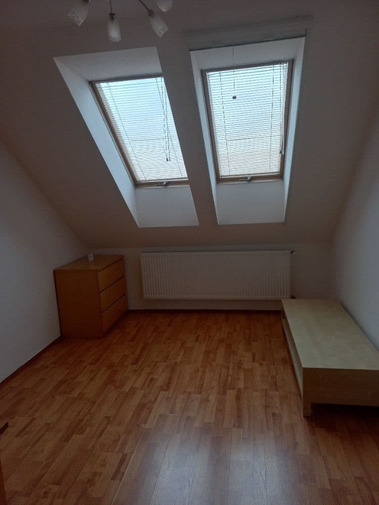 1 bedroom with open-plan kitchen flat to rent, 61 m², Hrnčířská, Jesenice, Středočeský Region 1 bedroom with open-plan kitchen flat to rent, 61 m², Hrnčířská, Jesenice, Středočeský Region
