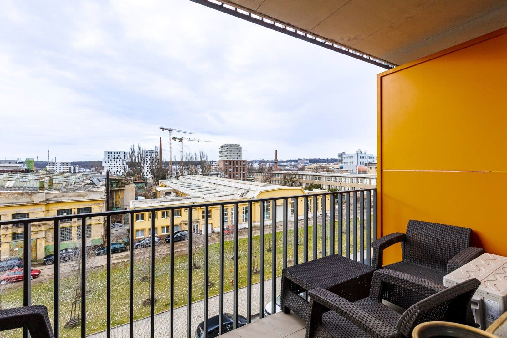 2 bedroom with open-plan kitchen flat to rent, 83 m², Moravcových, Prague, Prague 2 bedroom with open-plan kitchen flat to rent, 83 m², Moravcových, Prague, Prague