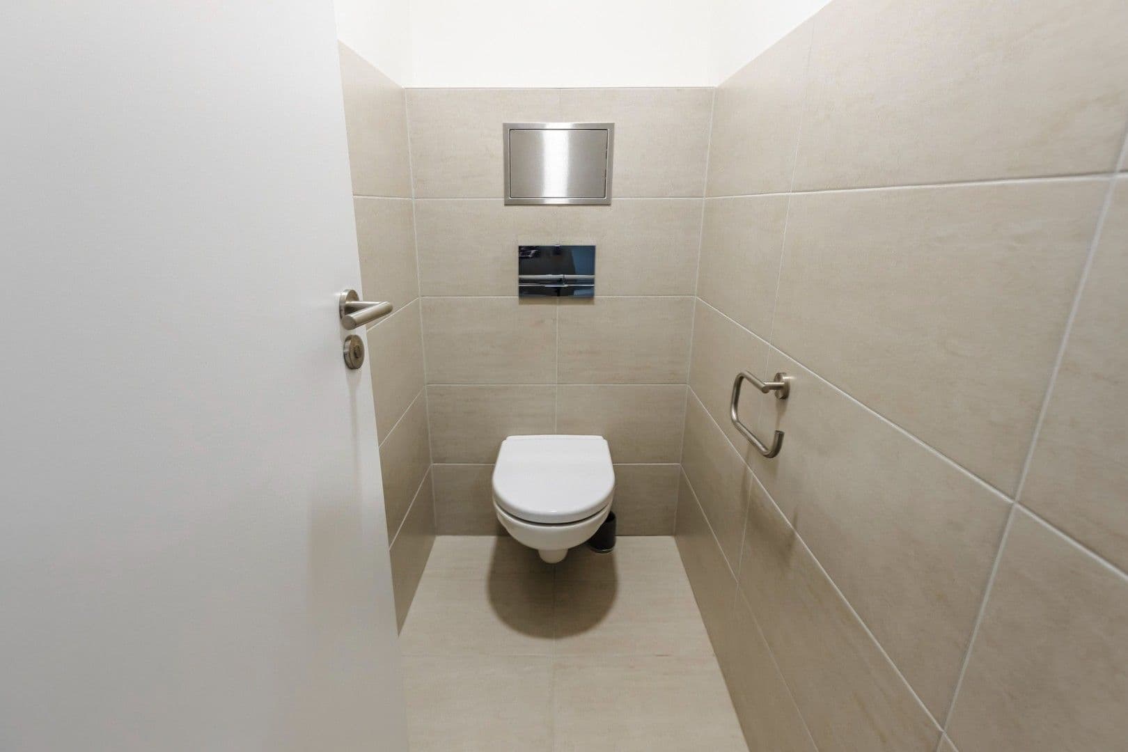2 bedroom with open-plan kitchen flat to rent, 83 m², Moravcových, Prague, Prague 2 bedroom with open-plan kitchen flat to rent, 83 m², Moravcových, Prague, Prague