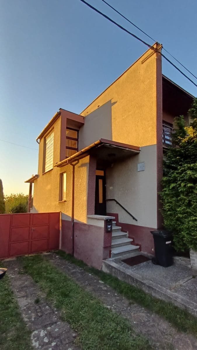 house for sale, 240 m², Na Výšině, Kunovice, Zlínský Region house for sale, 240 m², Na Výšině, Kunovice, Zlínský Region